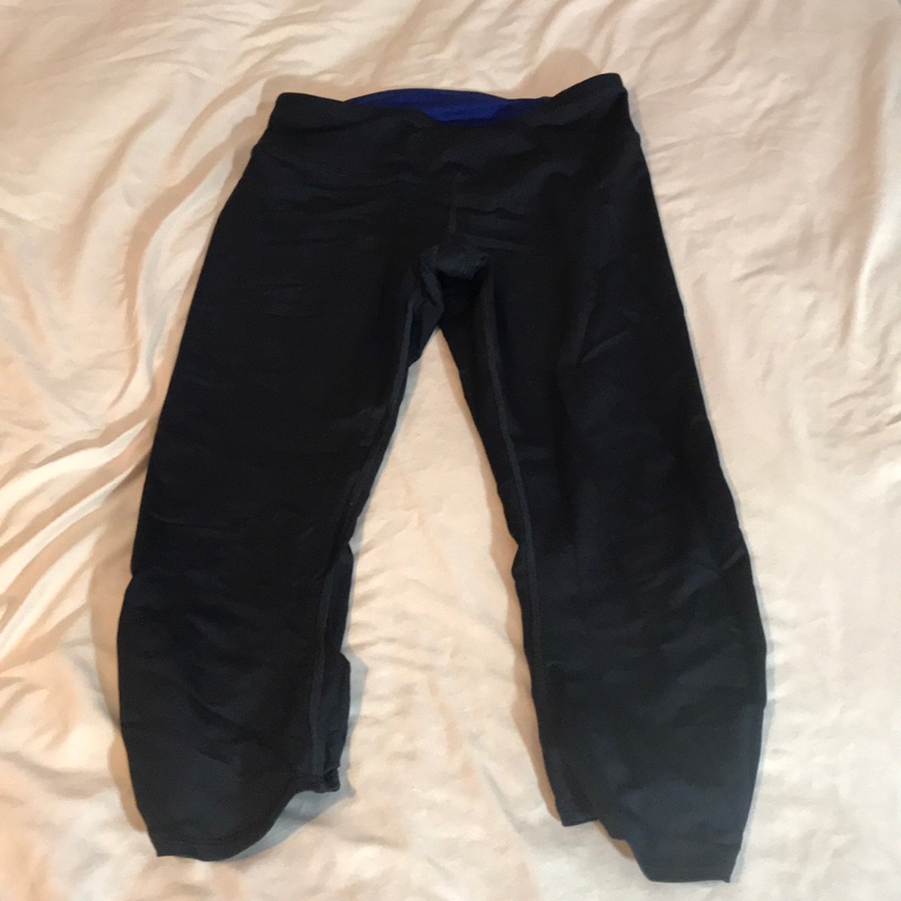 Underarmour crop leggings - heat gear - XS